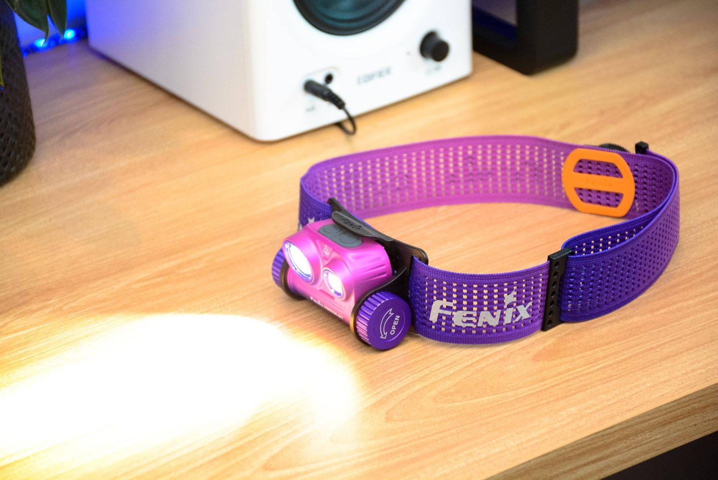 Even brighter than car high beams! Get the Fenix off-road running headlamp: a must-have for flagship-level sports equipment.